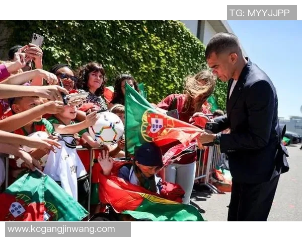 欢送足球明星的音乐盛典致敬他们的辉煌与激情